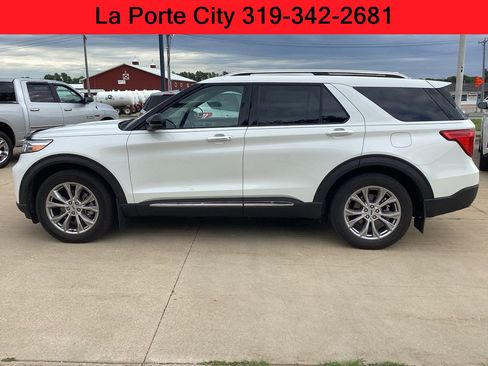 Used 2020 Ford Explorer Limited AWD/4WD image 3
