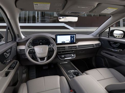 New 2024 Lincoln Corsair Grand Touring w/ Equipment Group 302A AWD/4WD image 9