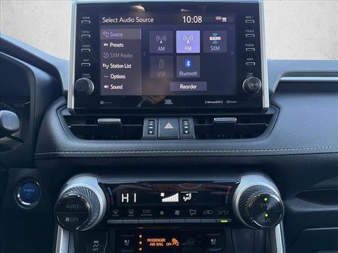 Used 2022 Toyota RAV4 Limited image 17