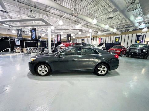 Used 2014 Chevrolet Malibu LS FWD image 4