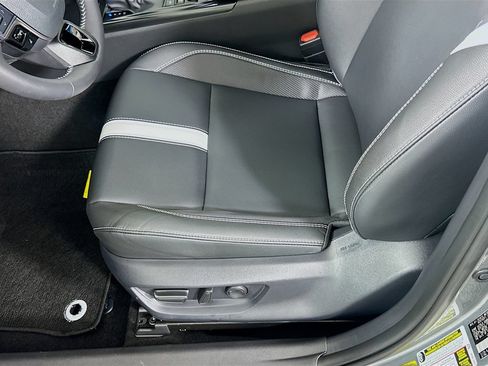 Used 2026 Toyota Camry SE w/ Multimedia Upgrade Package FWD image 20