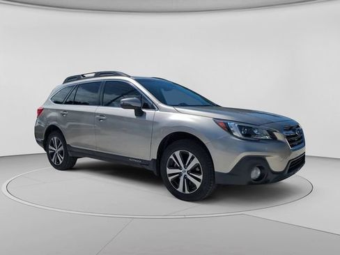 Used 2019 Subaru Outback 2.5i Limited w/ Popular Package #2 AWD/4WD image 1