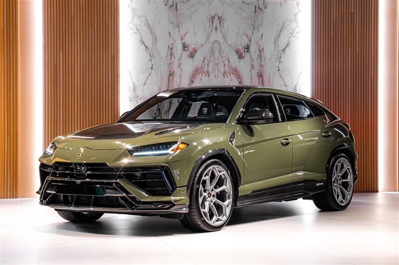 Used 2023 Lamborghini Urus Performante AWD/4WD image 1