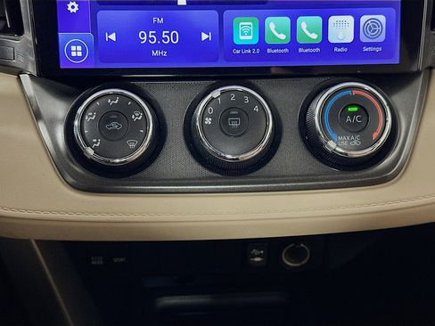 Used 2013 Toyota RAV4 LE FWD image 22