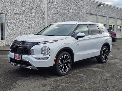New 2025 Mitsubishi Outlander SE