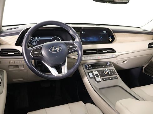 Used 2022 Hyundai Palisade Limited AWD/4WD image 2