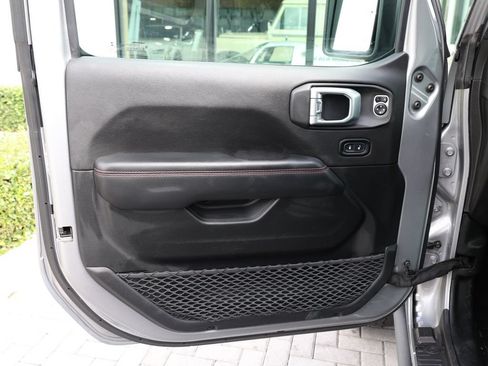 Used 2020 Jeep Wrangler Unlimited Rubicon AWD/4WD image 11