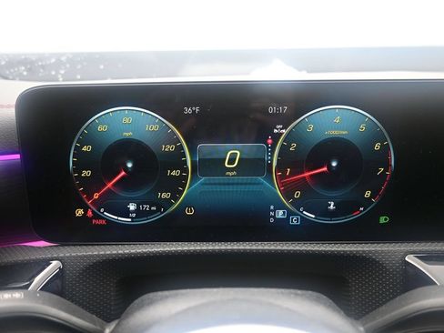 Used 2023 Mercedes-Benz CLA 250 4MATIC image 27