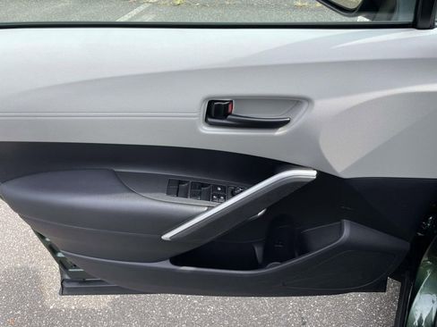 Used 2022 Toyota Corolla Cross LE image 14