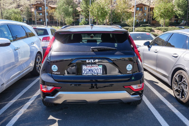 Certified 2023 Kia Niro EX Touring FWD image 13