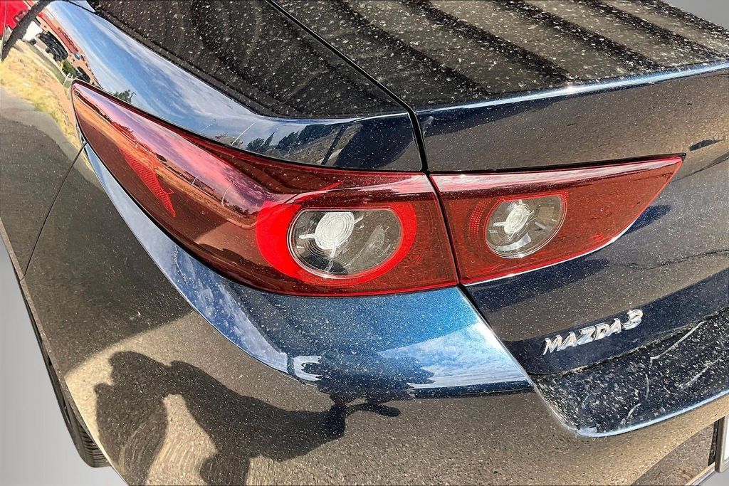 Used 2024 MAZDA MAZDA3 s FWD image 22