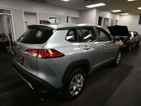 Used 2023 Toyota Corolla Cross L FWD image 7