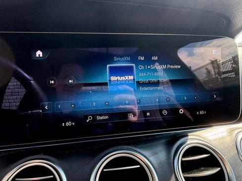 Used 2023 Mercedes-Benz E 350 4MATIC Sedan image 37