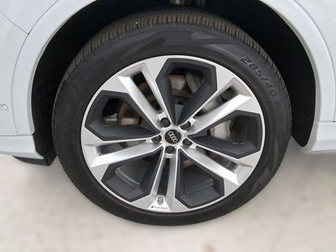 Certified 2024 Audi Q7 Premium Plus image 11