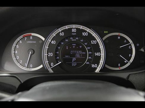 Used 2017 Honda Accord LX image 8