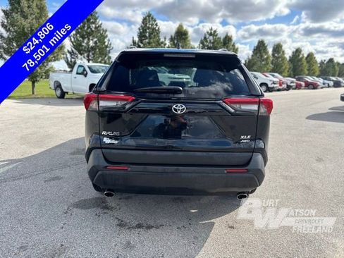Used 2022 Toyota RAV4 XLE image 4