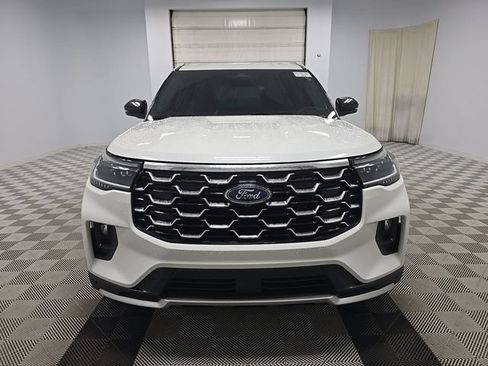 Used 2025 Ford Explorer Platinum w/ Ultimate Package AWD/4WD image 3