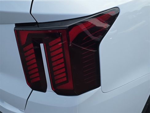New 2026 Kia Sorento SX image 11