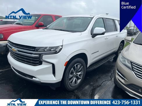 Used 2022 Chevrolet Suburban LT w/ Luxury Package AWD/4WD image 1
