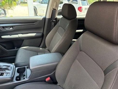 Used 2025 Honda CR-V LX image 10