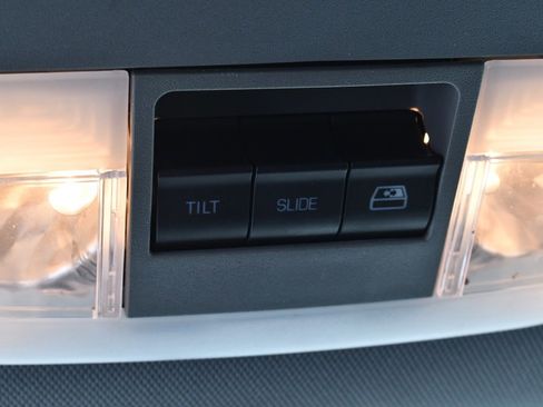 Used 2014 Ford F150 Lariat w/ Equipment Group 502A Luxury image 37