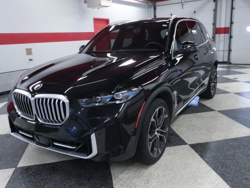 Used 2024 BMW X5 xDrive40i w/ Premium Package AWD/4WD image 5