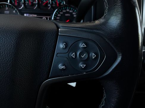 Used 2018 Chevrolet Silverado 1500 LT w/ All Star Edition AWD/4WD image 37