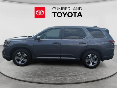 Used 2025 Honda Pilot EX-L image 2