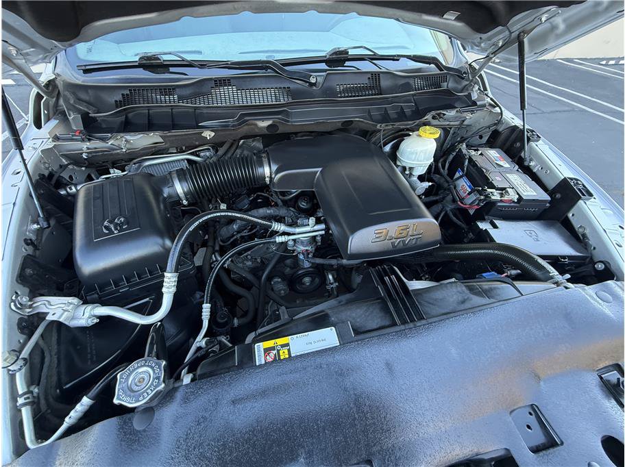 Used 2017 RAM 1500 Classic SLT RWD image 17