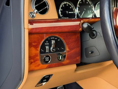 Used 2018 Rolls-Royce Phantom Extended Wheelbase RWD image 24