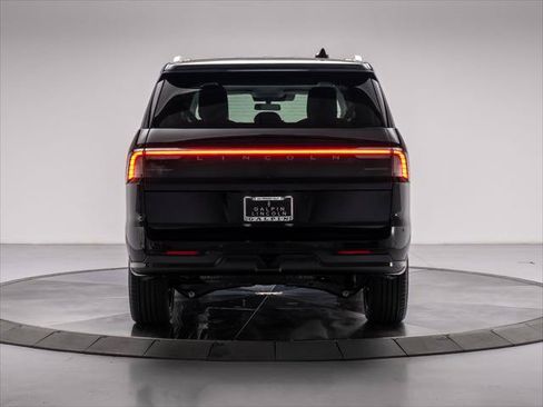 New 2026 Lincoln Navigator L Black Label AWD/4WD image 4