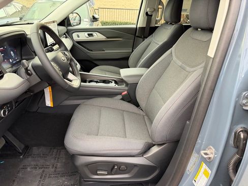 New 2026 Ford Explorer Active RWD image 15