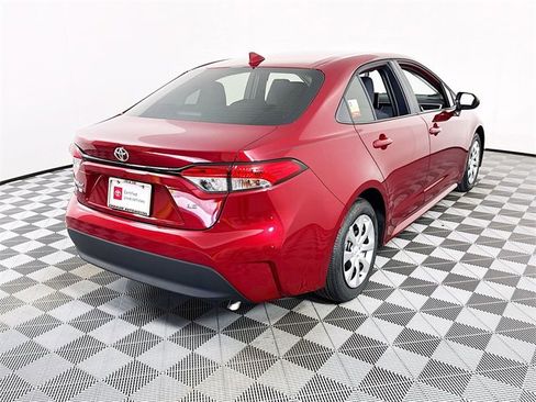 Certified 2025 Toyota Corolla LE w/ Convenience Package image 22