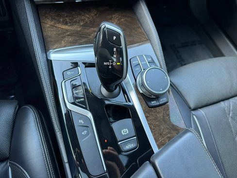 Used 2018 BMW 540i xDrive AWD/4WD image 34