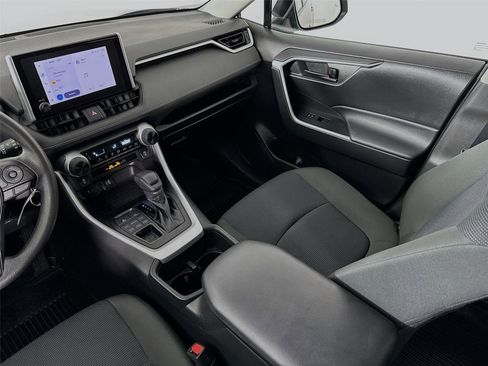Certified 2023 Toyota RAV4 LE image 22