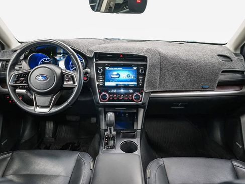 Used 2018 Subaru Outback 2.5i Limited image 12