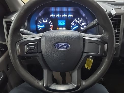 Certified 2019 Ford F350 4x4 Regular Cab DRW Super Duty image 23