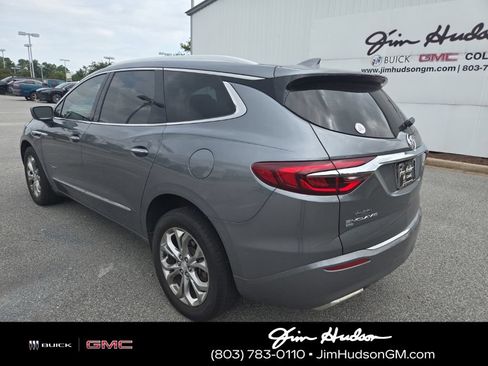 Used 2020 Buick Enclave Avenir w/ Avenir Technology Package AWD/4WD image 3