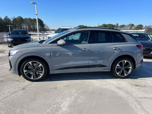 Used 2024 Audi Q4 e-tron Premium Plus image 8