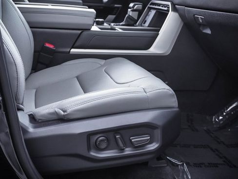 Used 2024 Toyota Tundra Limited image 23