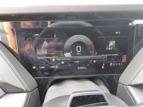 Used 2025 GMC Yukon Elevation w/ LPO, Yukon Black Package image 6