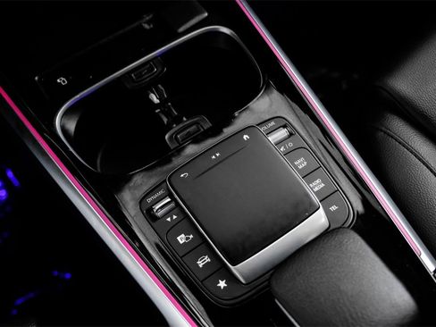 Used 2023 Mercedes-Benz EQB 250+ image 24