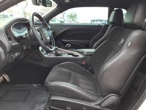 Used 2021 Dodge Challenger R/T Scat Pack w/ Plus Package image 21