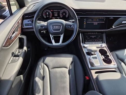 Used 2020 Audi Q7 2.0T Premium w/ Convenience Package image 4