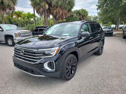 New 2026 Volkswagen Atlas SE FWD image 7