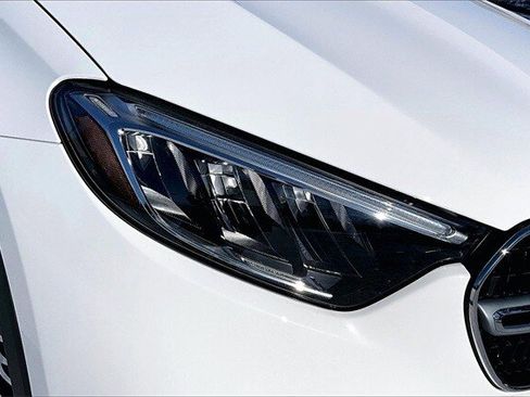 Certified 2025 Mercedes-Benz GLC 300 4MATIC image 35