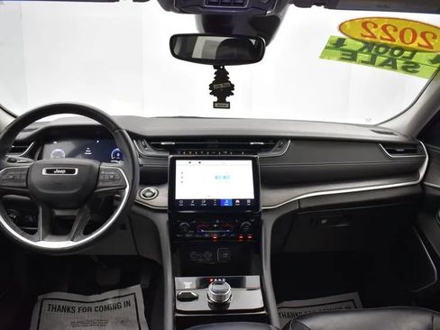 Used 2022 Jeep Grand Cherokee L Limited image 20