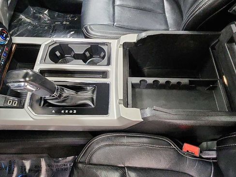 Used 2019 Ford F150 Lariat w/ Equipment Group 502A Luxury image 23