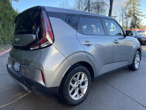 Used 2024 Kia Soul LX w/ Option Group 015 image 4