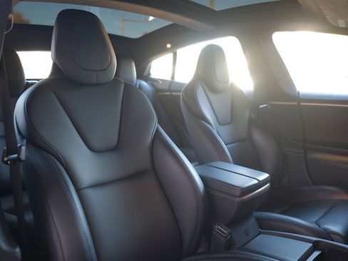 Used 2018 Tesla Model S 75D image 31